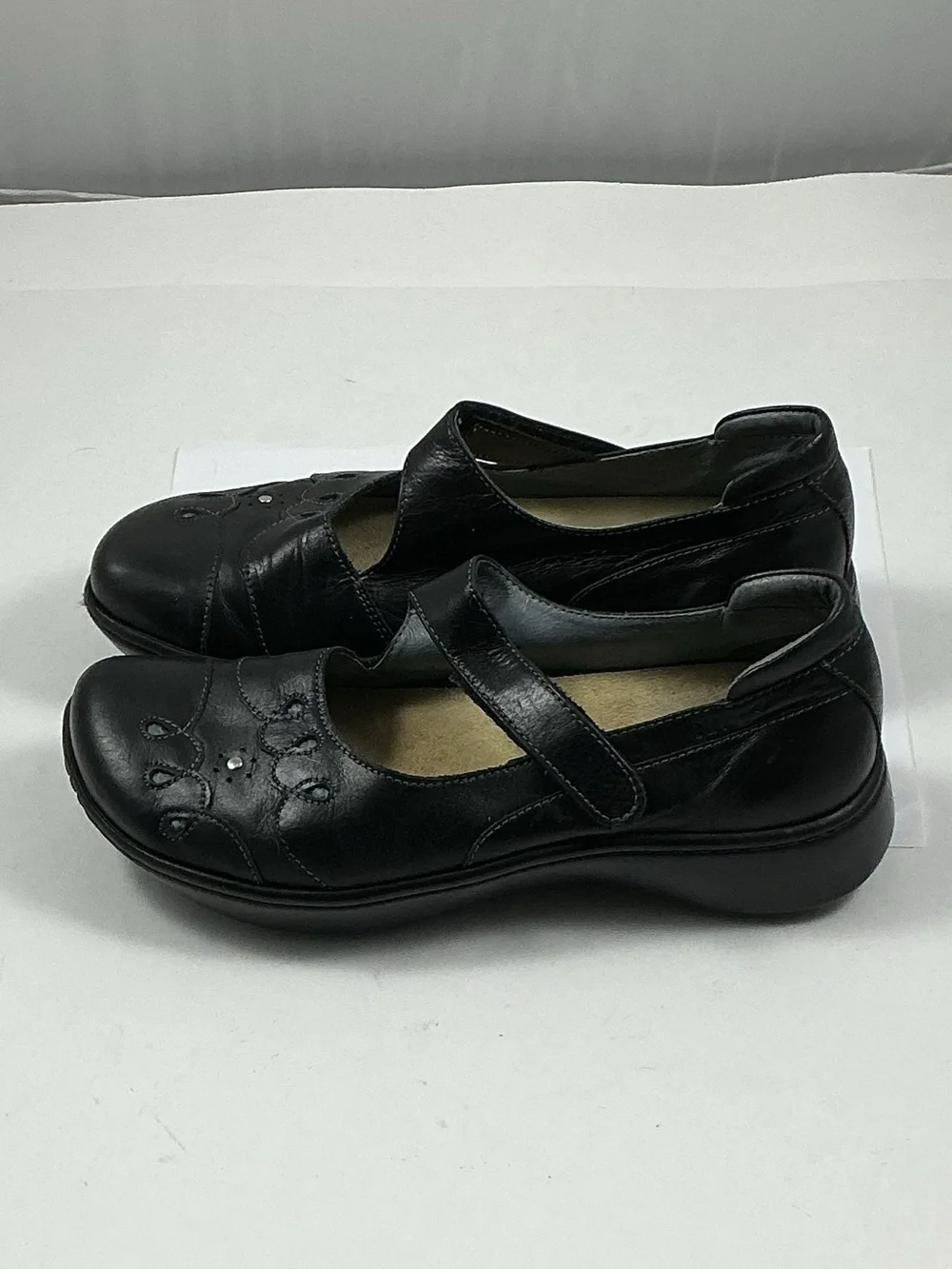Naot comfortable flats